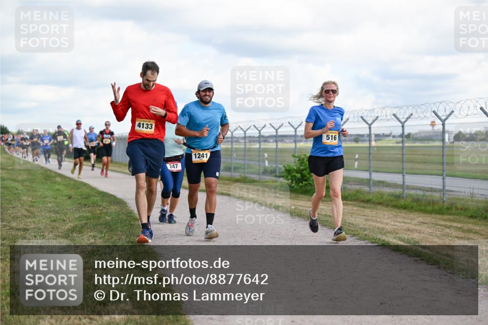 14.09.2025 - Airport Race Dr. Thomas Lammeyer http://msf.ph/oto/8877642 14.09.2025 12:23:59 Laufen 4133, 247, 1241, 516 meine-sportfotos.de