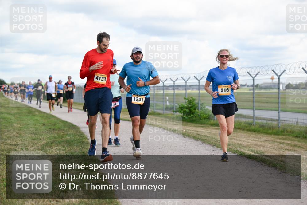 14.09.2025 - Airport Race Dr. Thomas Lammeyer http://msf.ph/oto/8877645 14.09.2025 12:23:59 Laufen 4133, 47, 1241, 516 meine-sportfotos.de