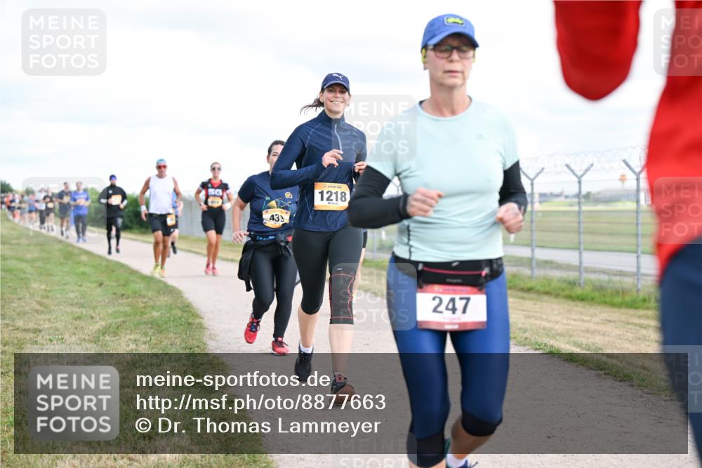 14.09.2025 - Airport Race Dr. Thomas Lammeyer http://msf.ph/oto/8877663 14.09.2025 12:24:02 Laufen 439, 1218, 247 meine-sportfotos.de
