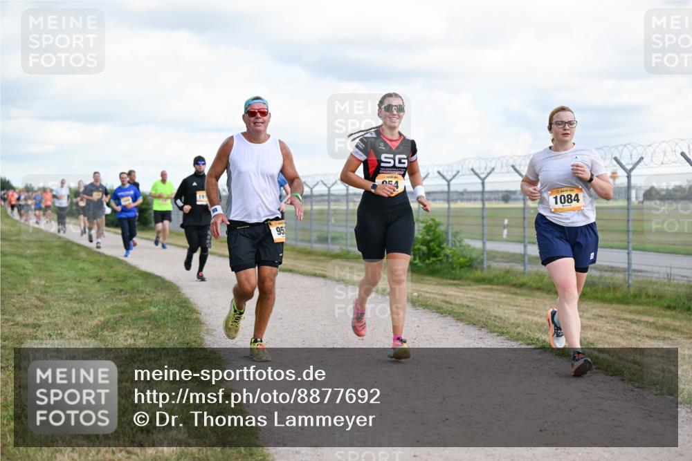 14.09.2025 - Airport Race Dr. Thomas Lammeyer http://msf.ph/oto/8877692 14.09.2025 12:24:06 Laufen 191, 95, 54, 1084 meine-sportfotos.de