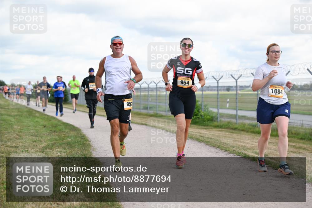 14.09.2025 - Airport Race Dr. Thomas Lammeyer http://msf.ph/oto/8877694 14.09.2025 12:24:07 Laufen 1916, 953, 954, 1084 meine-sportfotos.de