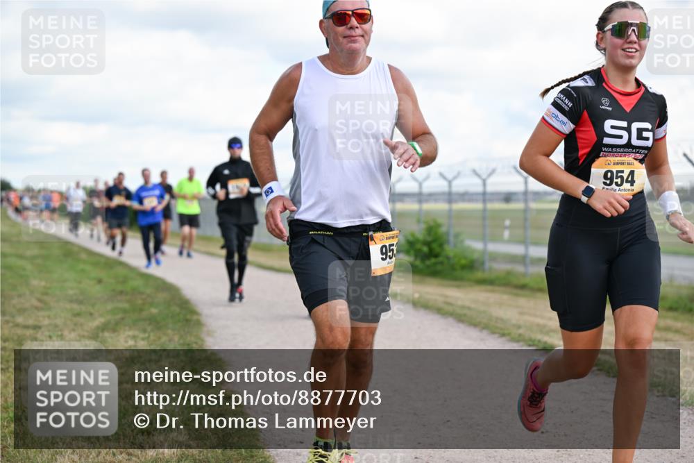 14.09.2025 - Airport Race Dr. Thomas Lammeyer http://msf.ph/oto/8877703 14.09.2025 12:24:08 Laufen 95, 954 meine-sportfotos.de