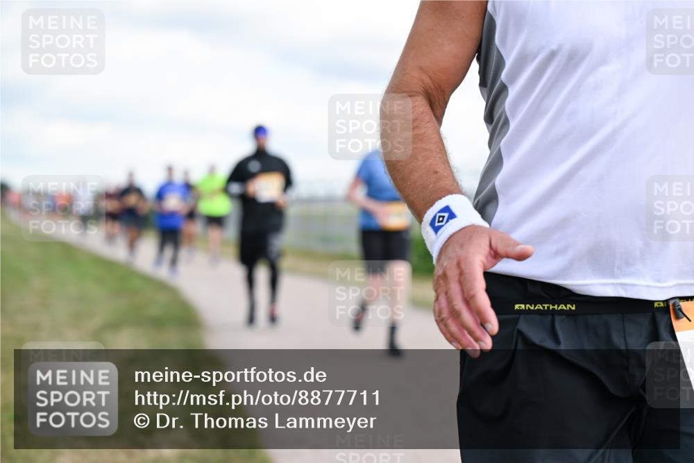 14.09.2025 - Airport Race Dr. Thomas Lammeyer http://msf.ph/oto/8877711 14.09.2025 12:24:09 Laufen  meine-sportfotos.de