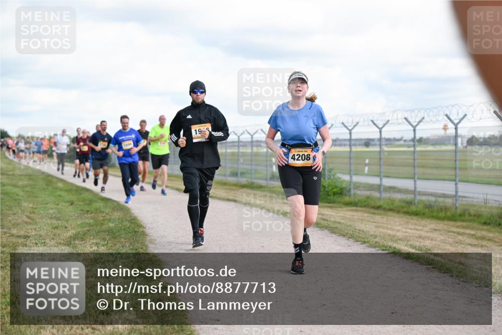 14.09.2025 - Airport Race Dr. Thomas Lammeyer http://msf.ph/oto/8877713 14.09.2025 12:24:09 Laufen 1890, 19, 4208 meine-sportfotos.de