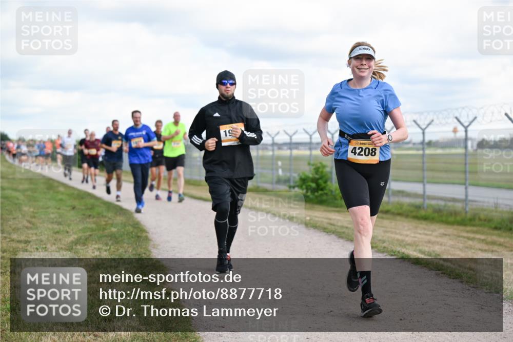 14.09.2025 - Airport Race Dr. Thomas Lammeyer http://msf.ph/oto/8877718 14.09.2025 12:24:10 Laufen 19, 4208 meine-sportfotos.de