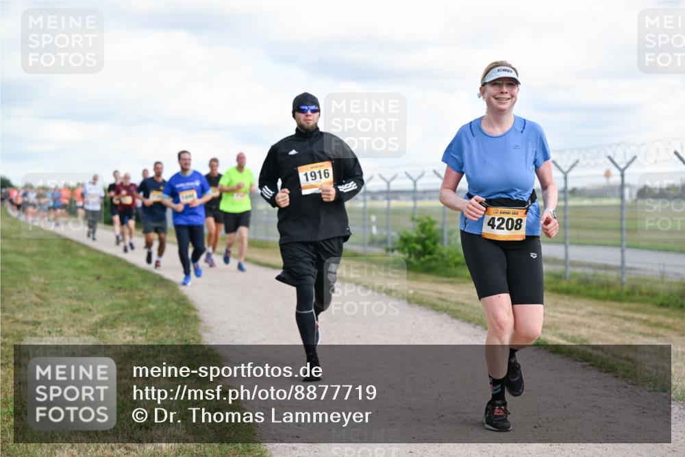 14.09.2025 - Airport Race Dr. Thomas Lammeyer http://msf.ph/oto/8877719 14.09.2025 12:24:10 Laufen 1916, 4208 meine-sportfotos.de