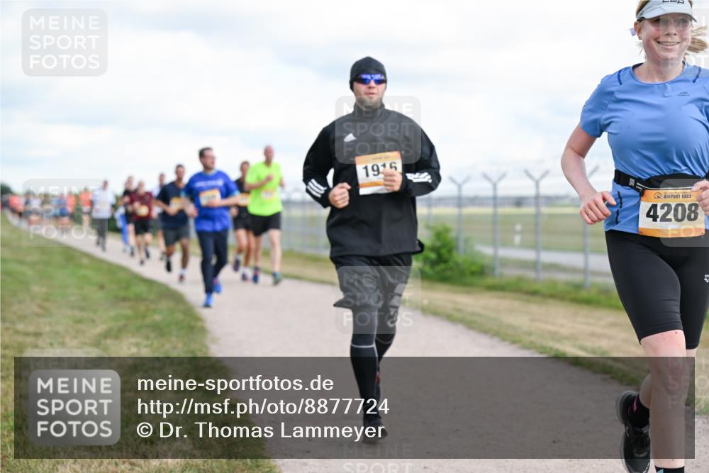 14.09.2025 - Airport Race Dr. Thomas Lammeyer http://msf.ph/oto/8877724 14.09.2025 12:24:11 Laufen 1916, 4208 meine-sportfotos.de