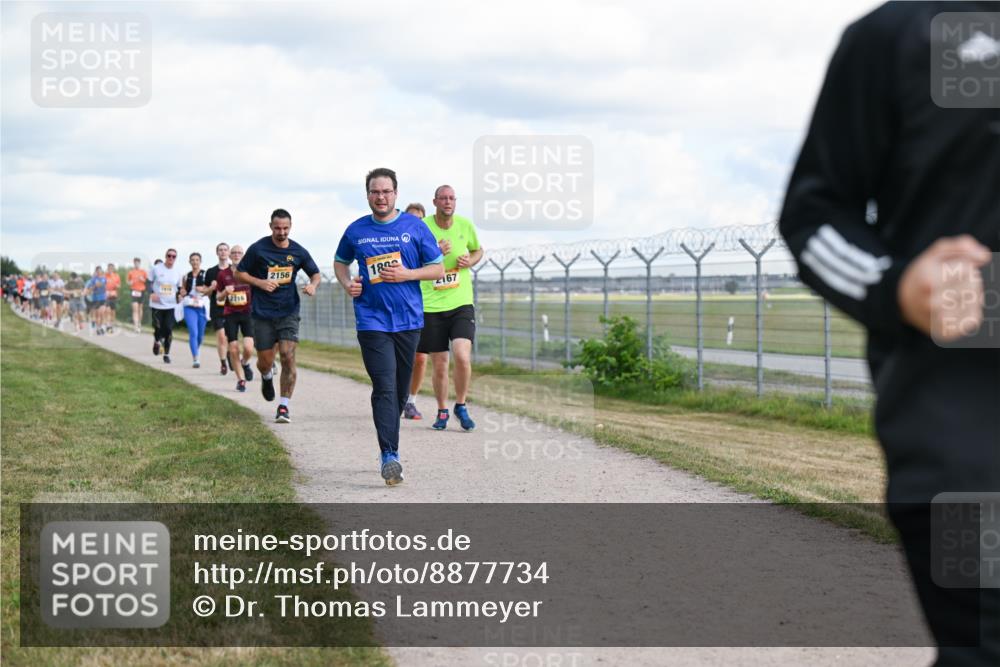 14.09.2025 - Airport Race Dr. Thomas Lammeyer http://msf.ph/oto/8877734 14.09.2025 12:24:12 Laufen 2116, 2156, 18, 167 meine-sportfotos.de