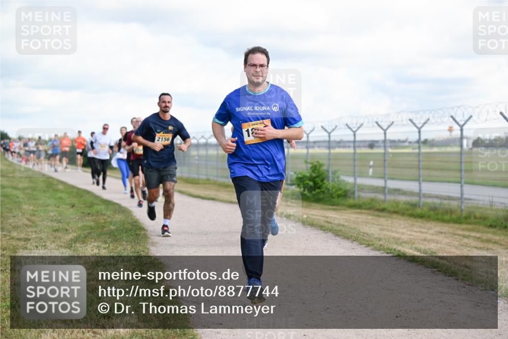 14.09.2025 - Airport Race Dr. Thomas Lammeyer http://msf.ph/oto/8877744 14.09.2025 12:24:14 Laufen 2156, 18 meine-sportfotos.de