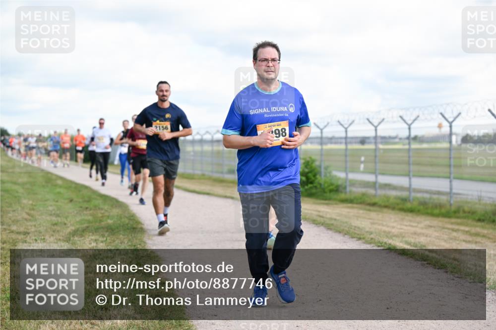 14.09.2025 - Airport Race Dr. Thomas Lammeyer http://msf.ph/oto/8877746 14.09.2025 12:24:14 Laufen 2156, 98 meine-sportfotos.de