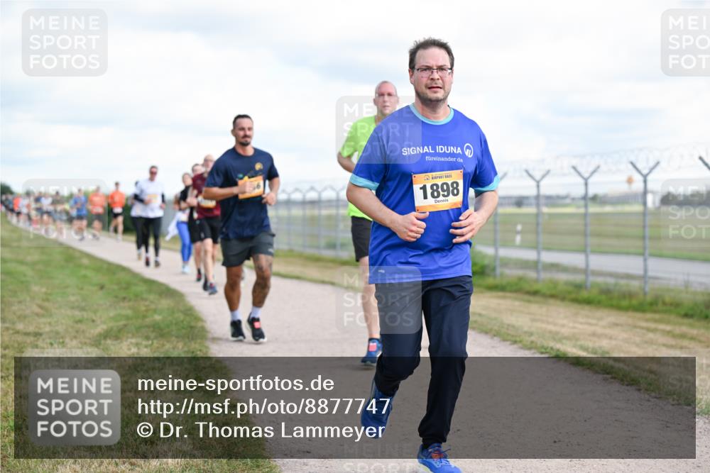 14.09.2025 - Airport Race Dr. Thomas Lammeyer http://msf.ph/oto/8877747 14.09.2025 12:24:14 Laufen 1898 meine-sportfotos.de