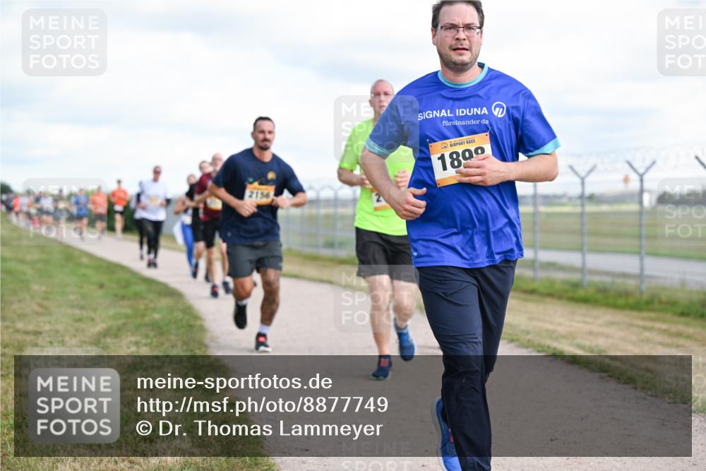 14.09.2025 - Airport Race Dr. Thomas Lammeyer http://msf.ph/oto/8877749 14.09.2025 12:24:15 Laufen 1899 meine-sportfotos.de