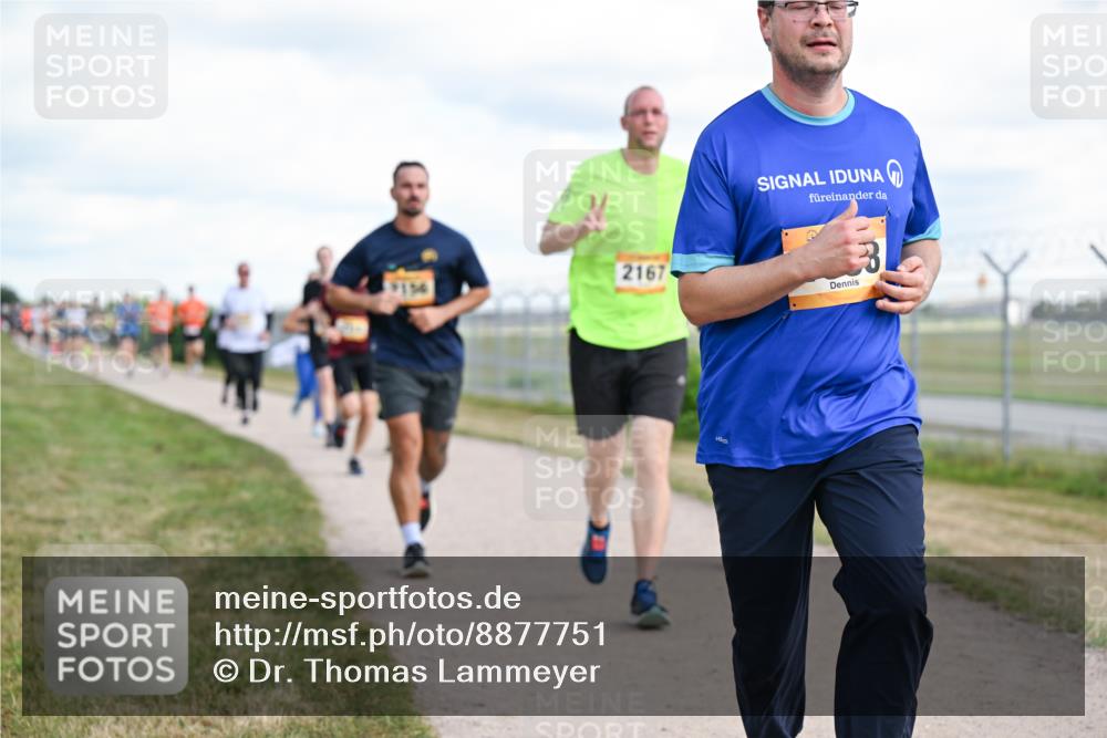 14.09.2025 - Airport Race Dr. Thomas Lammeyer http://msf.ph/oto/8877751 14.09.2025 12:24:15 Laufen 2167 meine-sportfotos.de