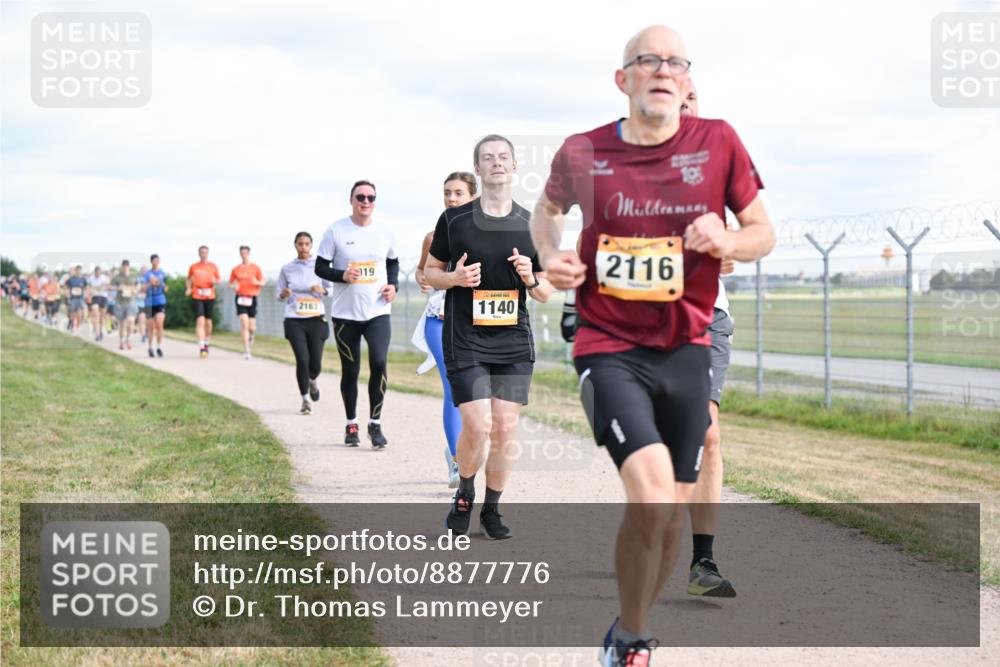 14.09.2025 - Airport Race Dr. Thomas Lammeyer http://msf.ph/oto/8877776 14.09.2025 12:24:19 Laufen 2163, 19, 1140, 2116 meine-sportfotos.de