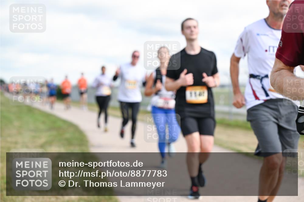 14.09.2025 - Airport Race Dr. Thomas Lammeyer http://msf.ph/oto/8877783 14.09.2025 12:24:20 Laufen 1141 meine-sportfotos.de