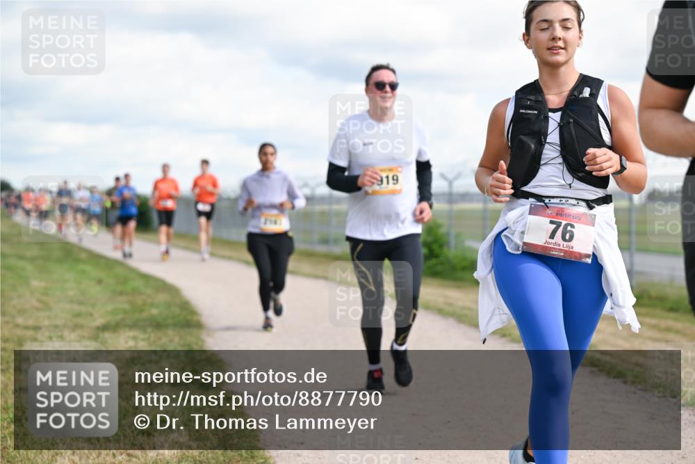 14.09.2025 - Airport Race Dr. Thomas Lammeyer http://msf.ph/oto/8877790 14.09.2025 12:24:21 Laufen 919, 76 meine-sportfotos.de