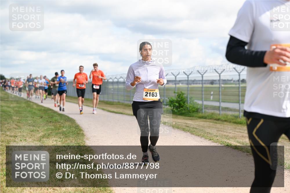 14.09.2025 - Airport Race Dr. Thomas Lammeyer http://msf.ph/oto/8877798 14.09.2025 12:24:22 Laufen 2163 meine-sportfotos.de
