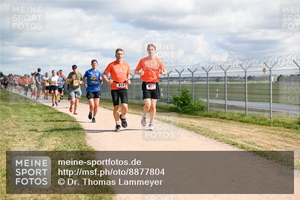 14.09.2025 - Airport Race Dr. Thomas Lammeyer http://msf.ph/oto/8877804 14.09.2025 12:24:25 Laufen 1784, 1539, 818, 817 meine-sportfotos.de