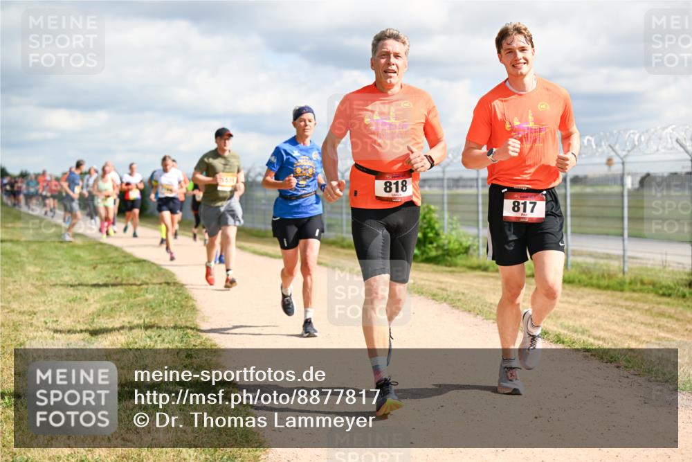 14.09.2025 - Airport Race Dr. Thomas Lammeyer http://msf.ph/oto/8877817 14.09.2025 12:24:27 Laufen 5539, 818, 817 meine-sportfotos.de