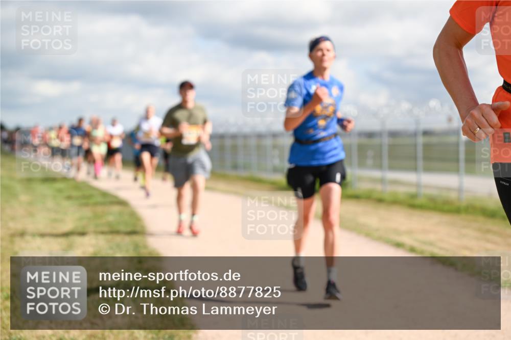 14.09.2025 - Airport Race Dr. Thomas Lammeyer http://msf.ph/oto/8877825 14.09.2025 12:24:29 Laufen  meine-sportfotos.de