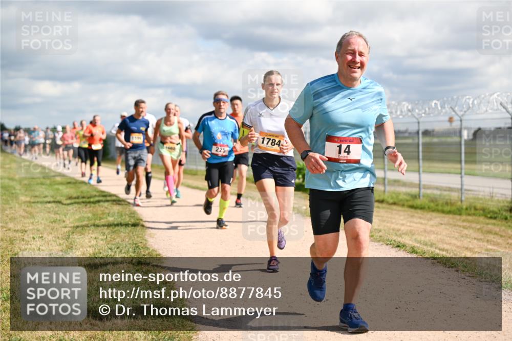 14.09.2025 - Airport Race Dr. Thomas Lammeyer http://msf.ph/oto/8877845 14.09.2025 12:24:32 Laufen 225, 1784, 14 meine-sportfotos.de