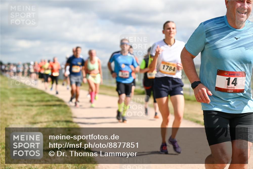 14.09.2025 - Airport Race Dr. Thomas Lammeyer http://msf.ph/oto/8877851 14.09.2025 12:24:33 Laufen 1784, 42, 14 meine-sportfotos.de