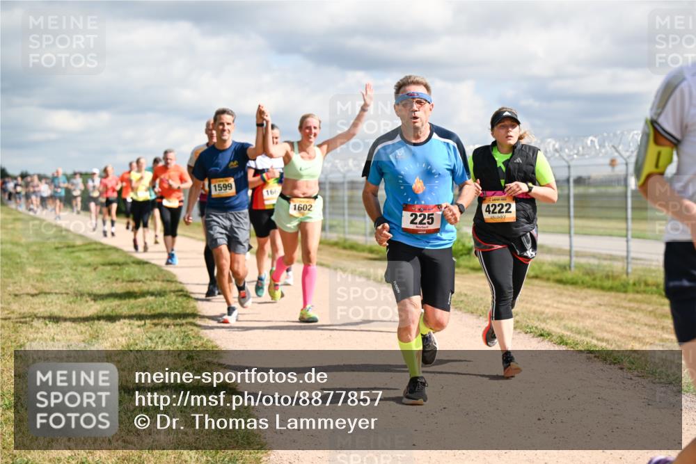 14.09.2025 - Airport Race Dr. Thomas Lammeyer http://msf.ph/oto/8877857 14.09.2025 12:24:34 Laufen 1599, 166, 1602, 4222, 225 meine-sportfotos.de