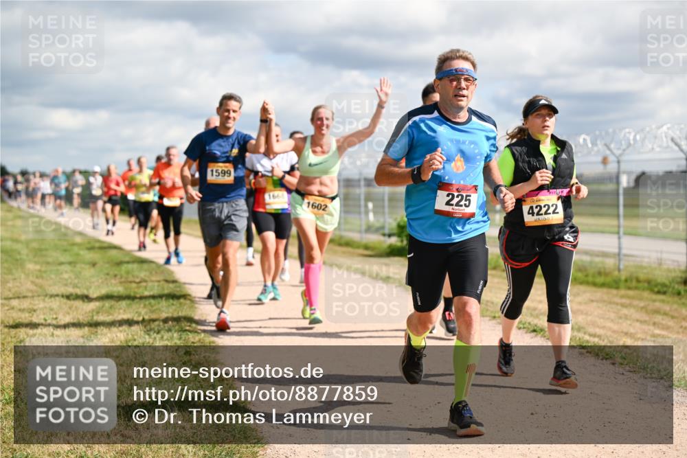 14.09.2025 - Airport Race Dr. Thomas Lammeyer http://msf.ph/oto/8877859 14.09.2025 12:24:34 Laufen 1599, 1668, 1602, 225, 4222 meine-sportfotos.de