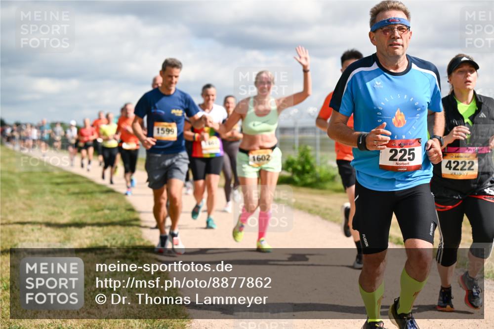 14.09.2025 - Airport Race Dr. Thomas Lammeyer http://msf.ph/oto/8877862 14.09.2025 12:24:35 Laufen 1599, 1602, 225, 4222 meine-sportfotos.de