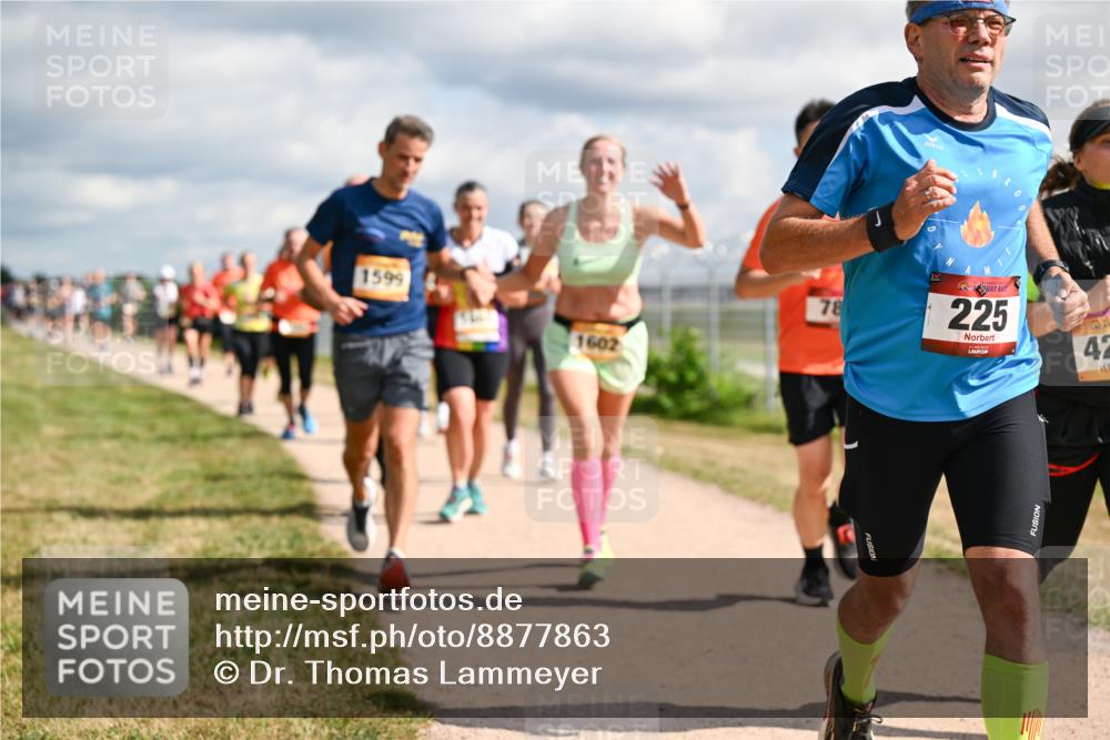 14.09.2025 - Airport Race Dr. Thomas Lammeyer http://msf.ph/oto/8877863 14.09.2025 12:24:35 Laufen 42, 1599, 78, 225, 1602 meine-sportfotos.de