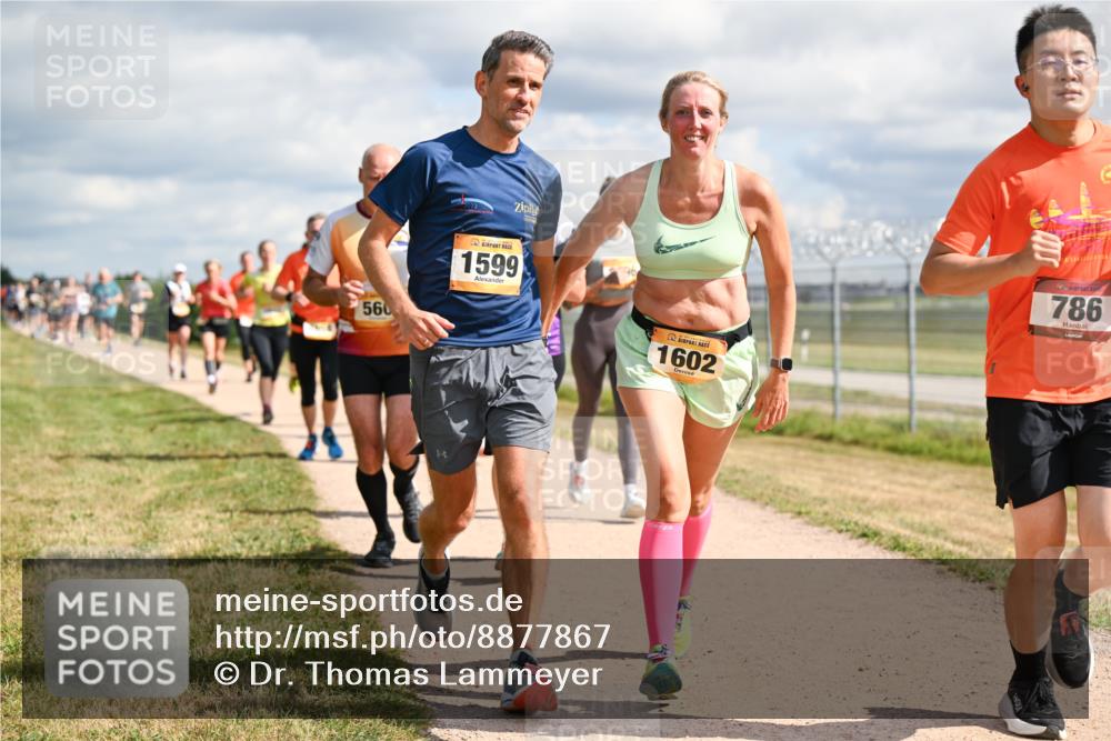 14.09.2025 - Airport Race Dr. Thomas Lammeyer http://msf.ph/oto/8877867 14.09.2025 12:24:36 Laufen 560, 1599, 1602, 786 meine-sportfotos.de
