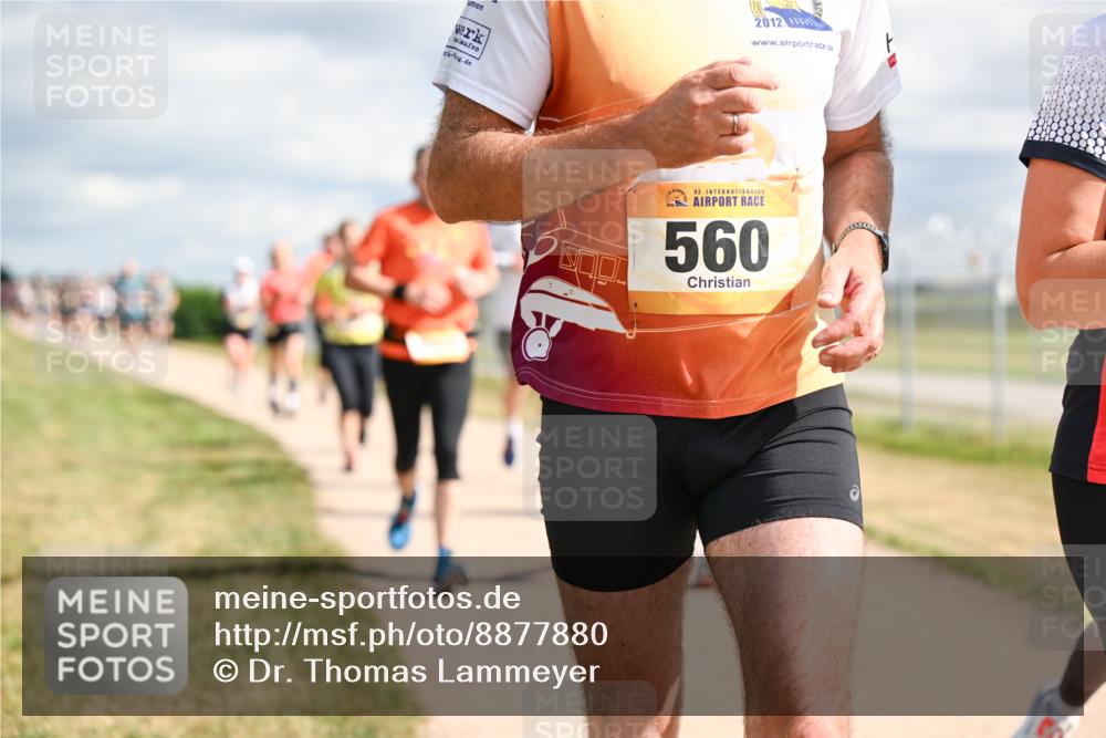 14.09.2025 - Airport Race Dr. Thomas Lammeyer http://msf.ph/oto/8877880 14.09.2025 12:24:38 Laufen 2012, 42, 560 meine-sportfotos.de