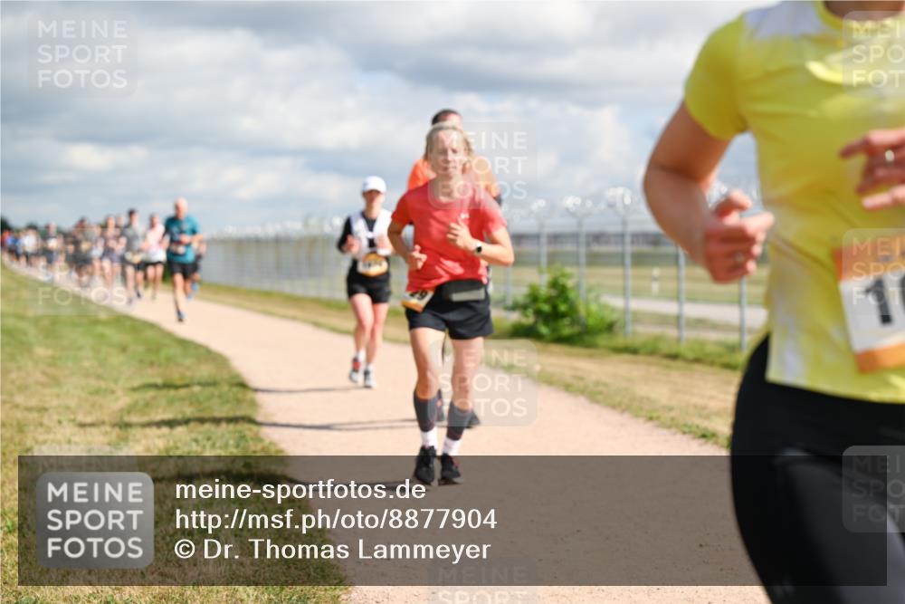 14.09.2025 - Airport Race Dr. Thomas Lammeyer http://msf.ph/oto/8877904 14.09.2025 12:24:42 Laufen 1 meine-sportfotos.de