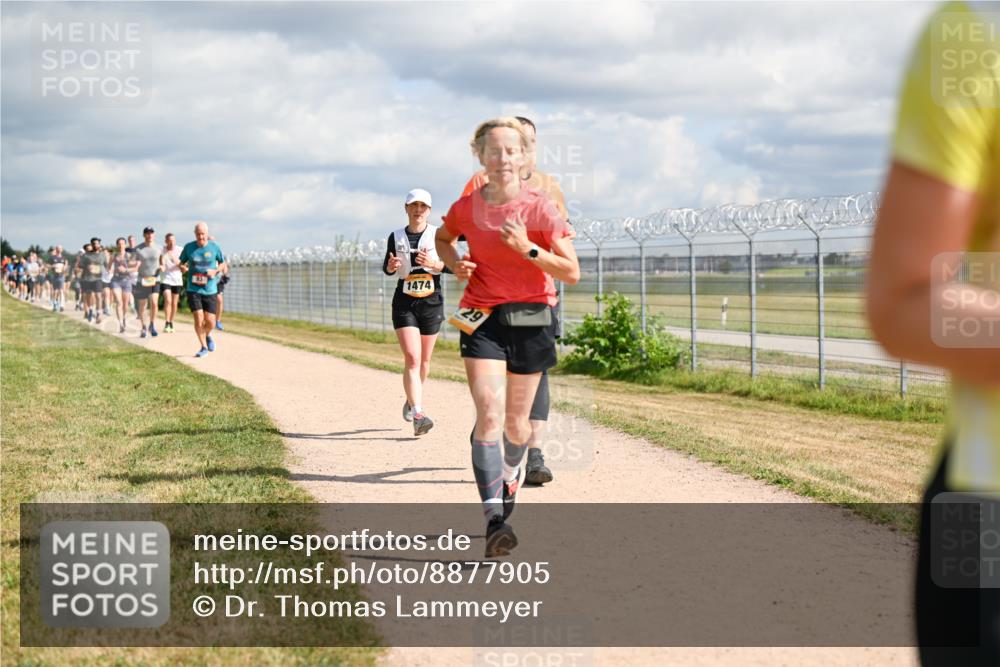 14.09.2025 - Airport Race Dr. Thomas Lammeyer http://msf.ph/oto/8877905 14.09.2025 12:24:42 Laufen 1474, 29 meine-sportfotos.de