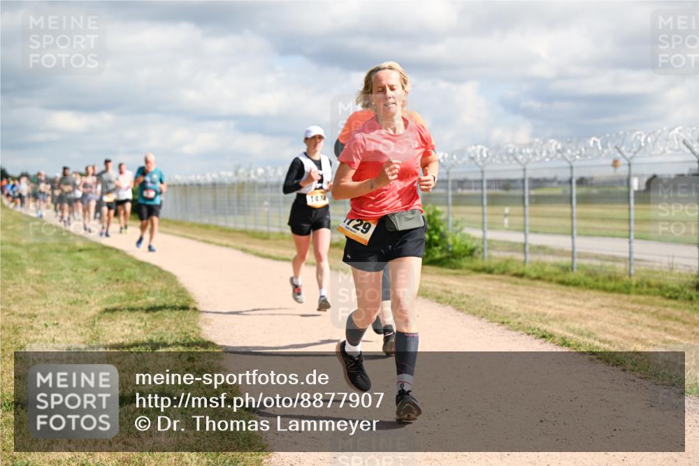 14.09.2025 - Airport Race Dr. Thomas Lammeyer http://msf.ph/oto/8877907 14.09.2025 12:24:43 Laufen 1474, 29 meine-sportfotos.de