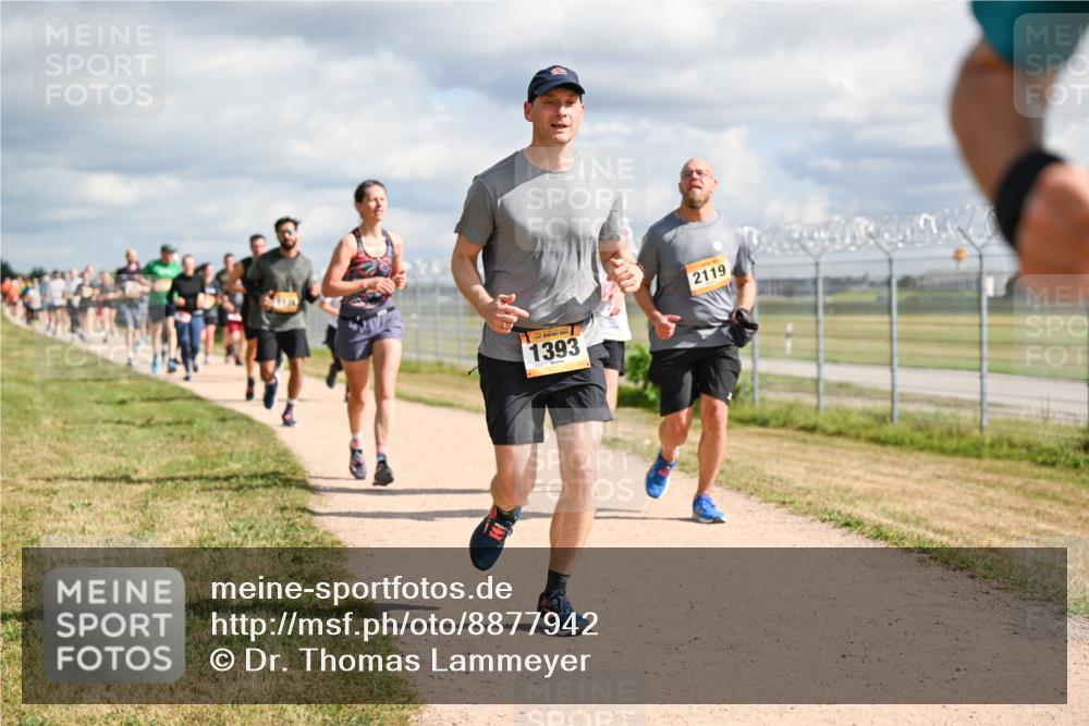 14.09.2025 - Airport Race Dr. Thomas Lammeyer http://msf.ph/oto/8877942 14.09.2025 12:24:51 Laufen 1393, 2119 meine-sportfotos.de