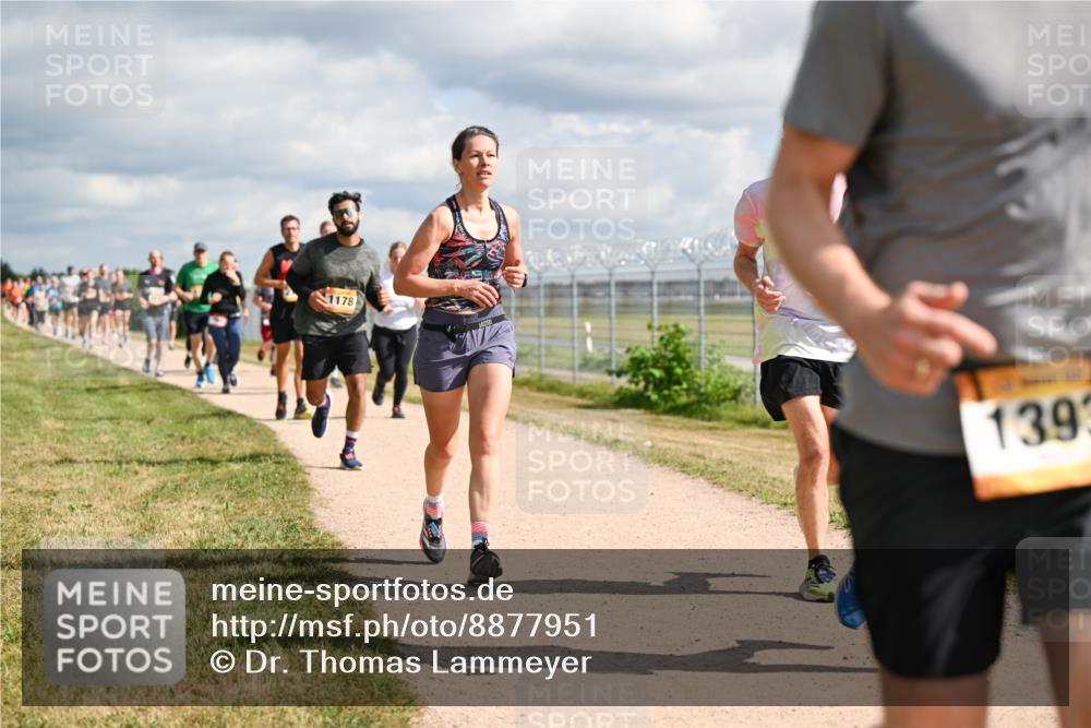 14.09.2025 - Airport Race Dr. Thomas Lammeyer http://msf.ph/oto/8877951 14.09.2025 12:24:52 Laufen 1178, 139 meine-sportfotos.de