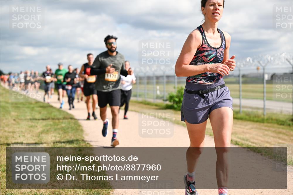 14.09.2025 - Airport Race Dr. Thomas Lammeyer http://msf.ph/oto/8877960 14.09.2025 12:24:54 Laufen  meine-sportfotos.de