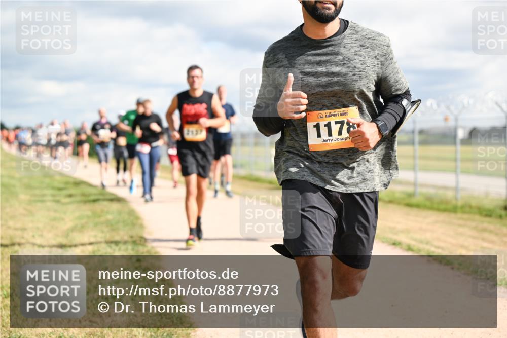 14.09.2025 - Airport Race Dr. Thomas Lammeyer http://msf.ph/oto/8877973 14.09.2025 12:24:56 Laufen 1178 meine-sportfotos.de