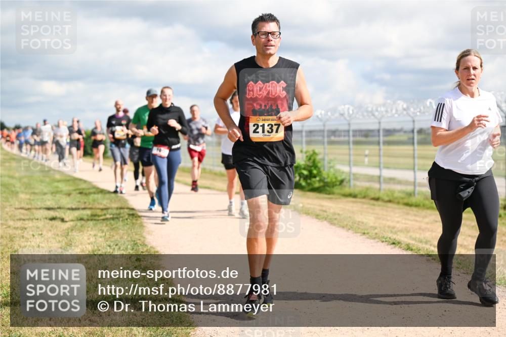 14.09.2025 - Airport Race Dr. Thomas Lammeyer http://msf.ph/oto/8877981 14.09.2025 12:24:57 Laufen 2137 meine-sportfotos.de