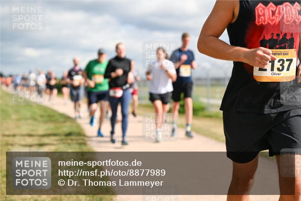 14.09.2025 - Airport Race Dr. Thomas Lammeyer http://msf.ph/oto/8877989 14.09.2025 12:24:58 Laufen 42, 137 meine-sportfotos.de