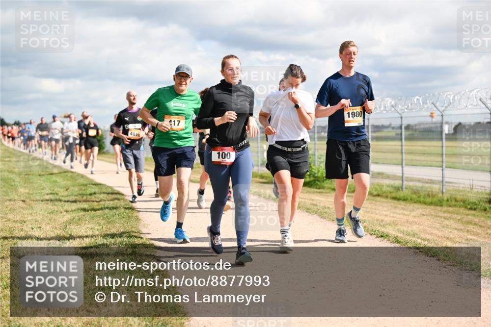 14.09.2025 - Airport Race Dr. Thomas Lammeyer http://msf.ph/oto/8877993 14.09.2025 12:24:59 Laufen 400, 000, 417, 100, 1980, 198 meine-sportfotos.de