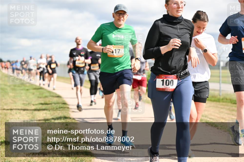 14.09.2025 - Airport Race Dr. Thomas Lammeyer http://msf.ph/oto/8878002 14.09.2025 12:25:00 Laufen 17, 100 meine-sportfotos.de
