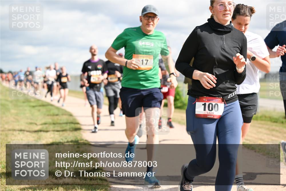 14.09.2025 - Airport Race Dr. Thomas Lammeyer http://msf.ph/oto/8878003 14.09.2025 12:25:00 Laufen 17, 100 meine-sportfotos.de