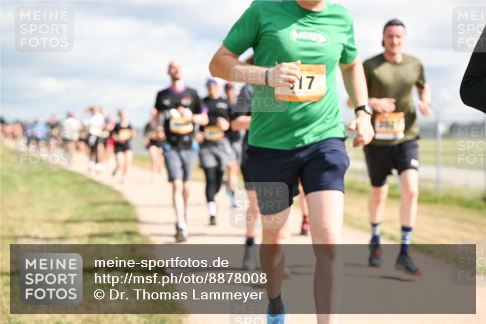 14.09.2025 - Airport Race Dr. Thomas Lammeyer http://msf.ph/oto/8878008 14.09.2025 12:25:01 Laufen 17 meine-sportfotos.de