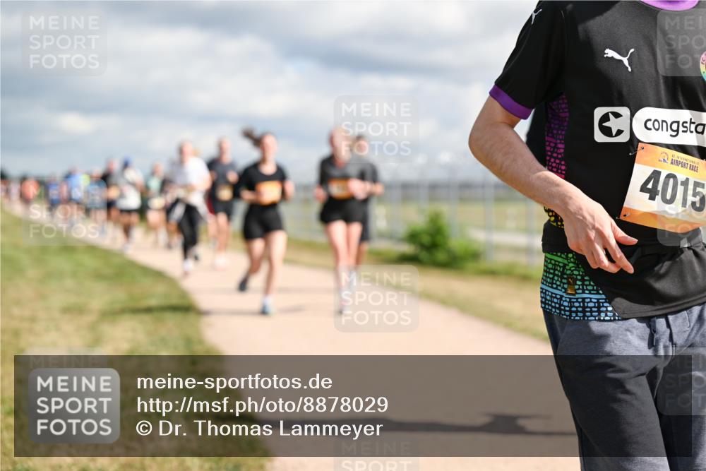 14.09.2025 - Airport Race Dr. Thomas Lammeyer http://msf.ph/oto/8878029 14.09.2025 12:25:04 Laufen 4015, 01100 meine-sportfotos.de