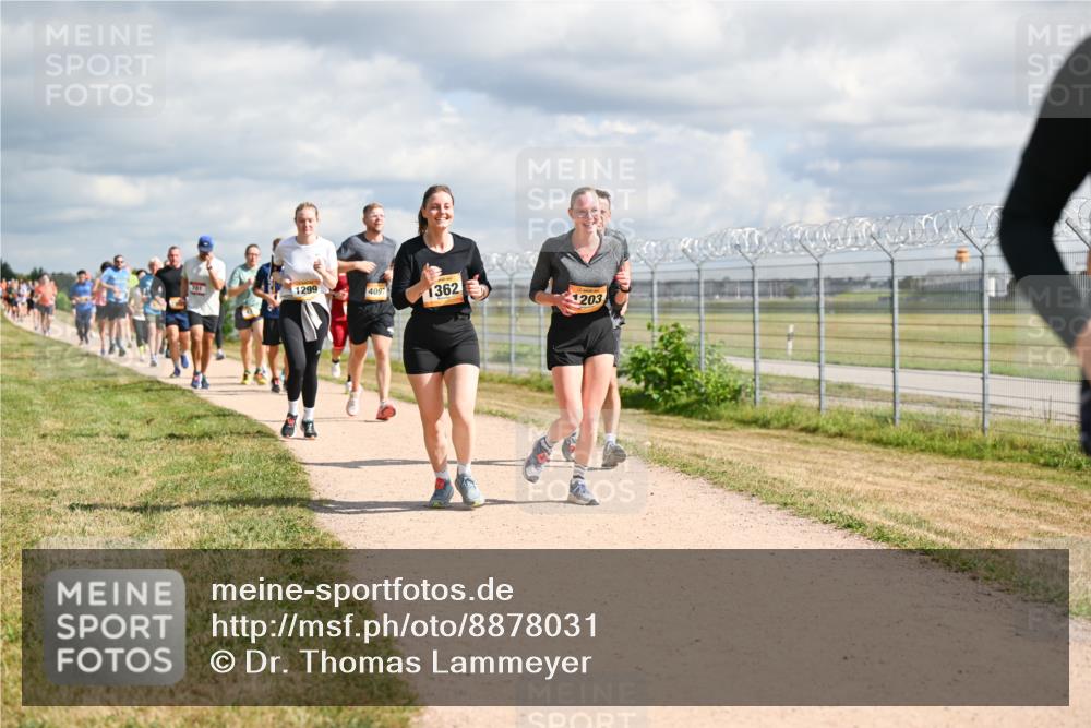 14.09.2025 - Airport Race Dr. Thomas Lammeyer http://msf.ph/oto/8878031 14.09.2025 12:25:04 Laufen 701, 1299, 4097, 1362, 1203 meine-sportfotos.de