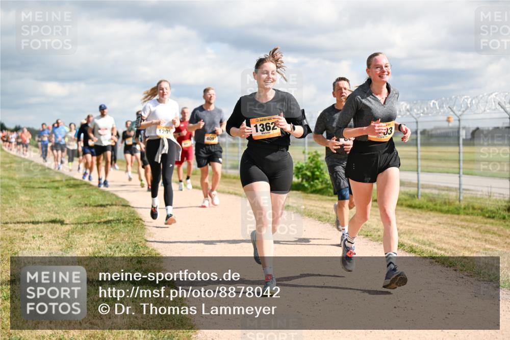 14.09.2025 - Airport Race Dr. Thomas Lammeyer http://msf.ph/oto/8878042 14.09.2025 12:25:06 Laufen 1299, 409, 1362, 33 meine-sportfotos.de