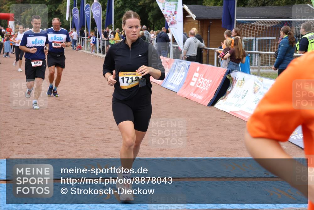 14.09.2025 - Airport Race Strokosch-Dieckow http://msf.ph/oto/8878043 14.09.2025 12:36:43 Ziel 688, 866, 993, 1176, 1409, 1572, 1706, 1712 meine-sportfotos.de