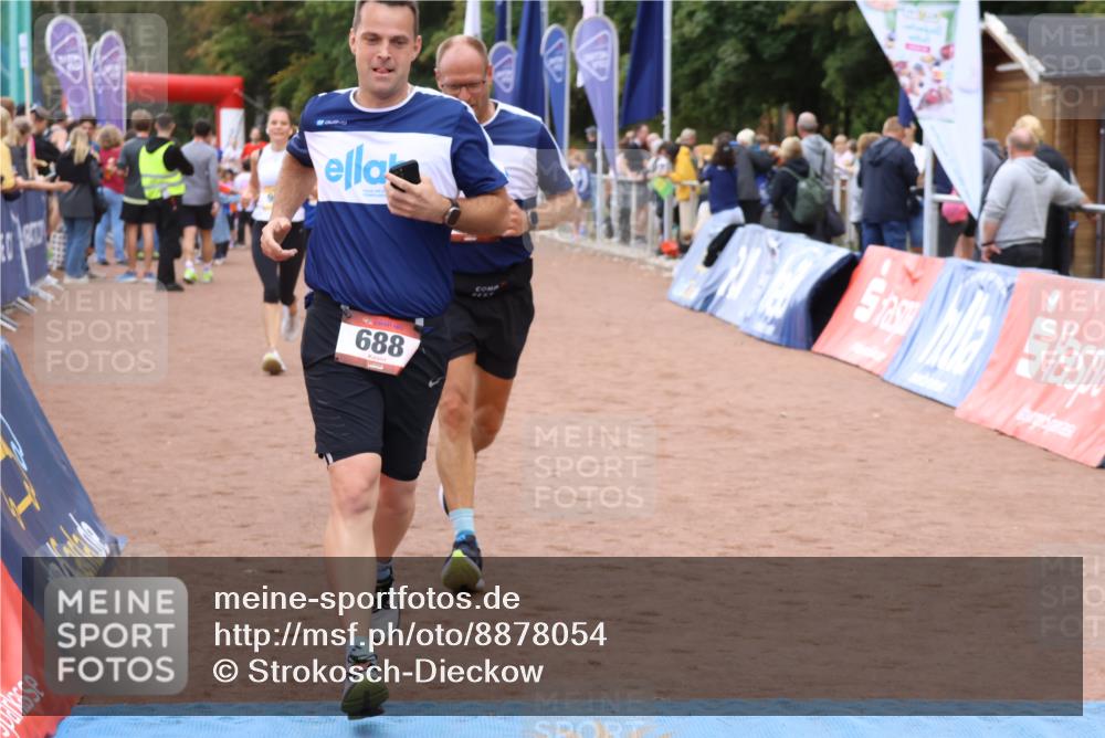 14.09.2025 - Airport Race Strokosch-Dieckow http://msf.ph/oto/8878054 14.09.2025 12:36:45 Ziel 688, 866, 993, 1176, 1409, 1572, 1706, 1712 meine-sportfotos.de